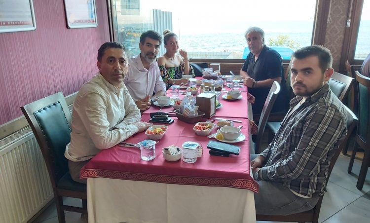 Yunus Çiftçi Eğitimciler ve Yerel Basın ile yemekte buluştu