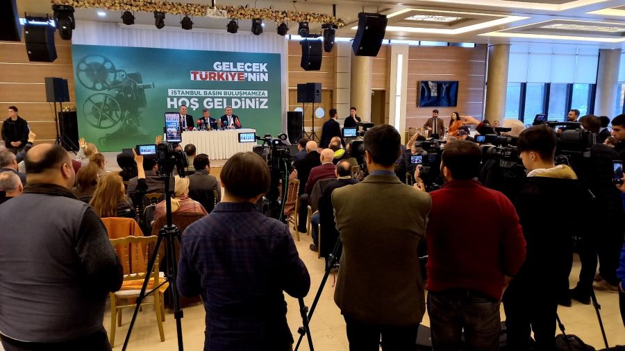 DAVUTOĞLU İSTANBUL BASINI İLE BİR ARAYA GELDİ