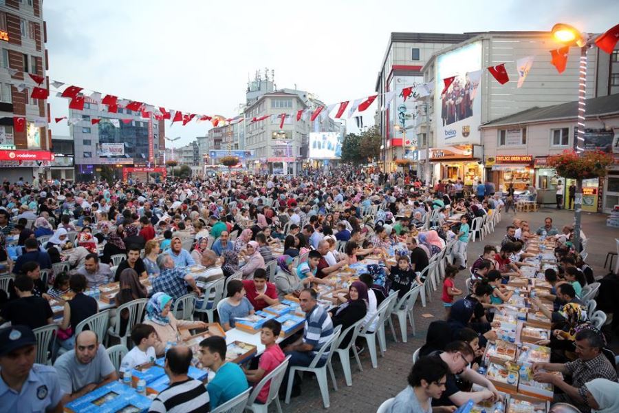 Esenler Belediyesinden Ramazan İhalesi 