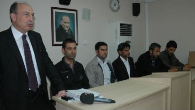 ﻿      ?Halk bizden devlet patronlardan yana`