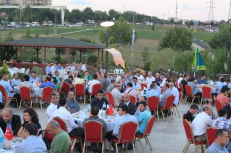 ESINDER 2. Iftarini Gerçeklestirdi