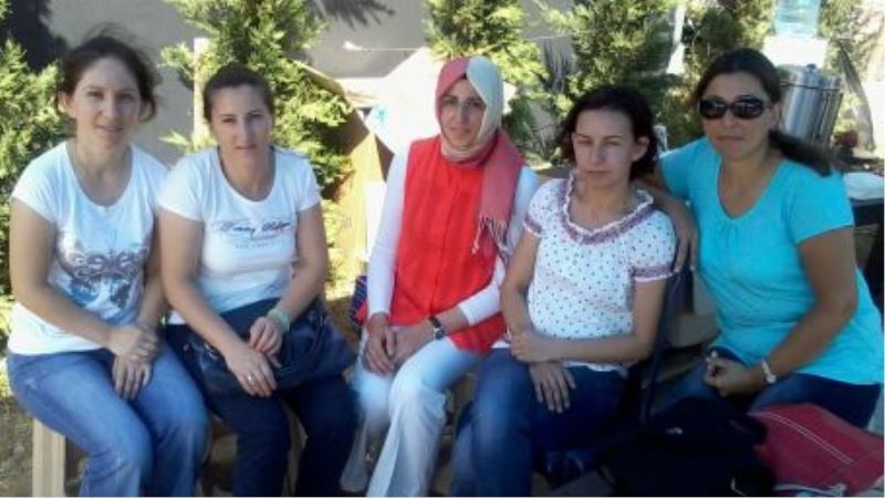 ﻿      Isçiler grevde ögreniyor