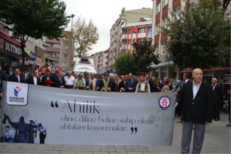 Esenler`de Ahilik Haftasi Kutlandi