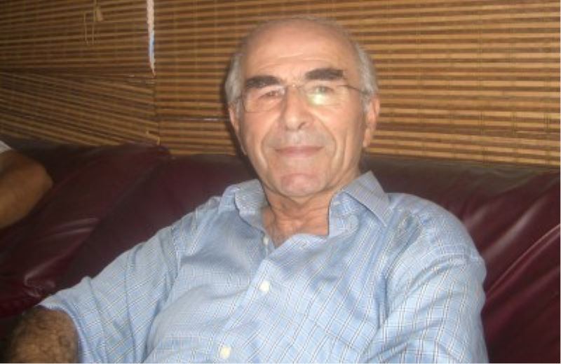 Belediye Baskan`in Kulagina Birisi Üflemis