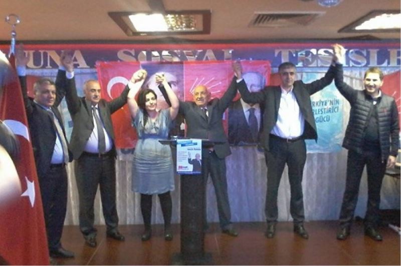 ÖZDEN, BAYRAMPASALILARA KAHVALTI VERDI...