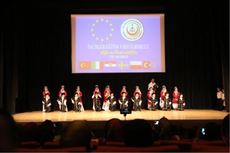 Polonya, Italya, Isveç ve Hirvatistan`dan gelen ögrenciler Esenlerde