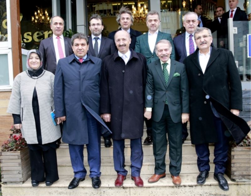 Ilçe Belediye Baskanlari Sultangazi`de toplandi.