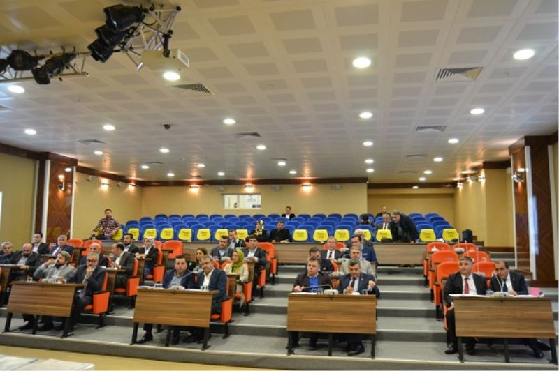 Meclis Pazarcilarin Sorunlarini Konustu