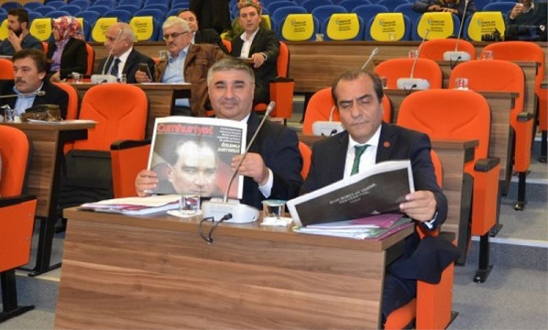 CHP Meclis Üyeleri Atatürk`ü Andi