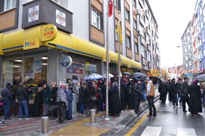 Suriyeliler ?Bize Yardim Yapiliyor, Eziyet Çekiyoruz?