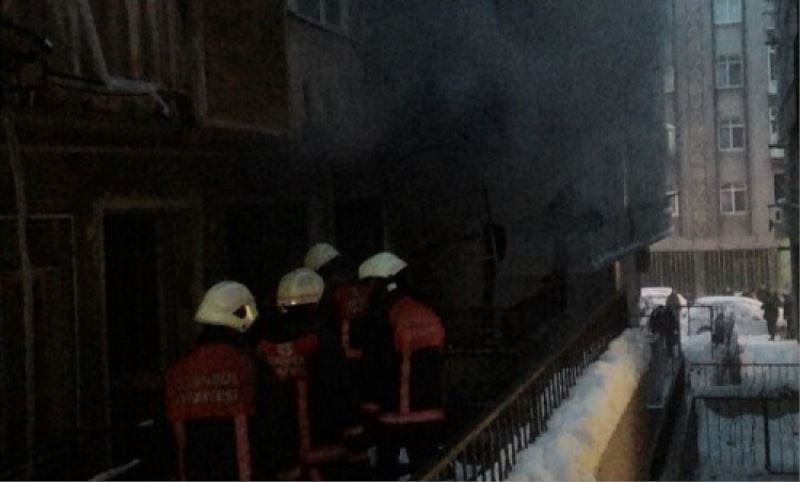 Bahçelievler Ali FuatPasa Cad.Yangin 2 kisi ölü