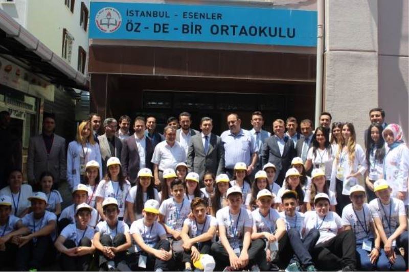 TÜBITAK Bilim Fuari Öz-De-Bir Ortaokulunda Yapildi
