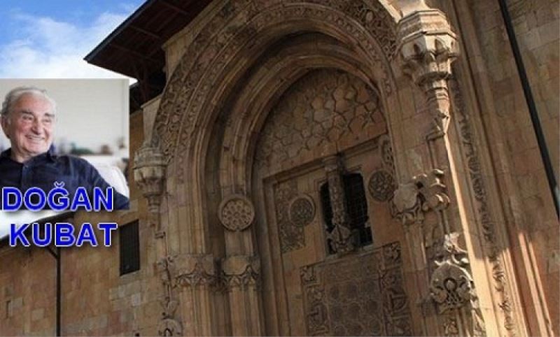 Divrigi`de Hürremsah`in Cennet Kapisi Türkiye`nin en büyük sanat yapitidir.