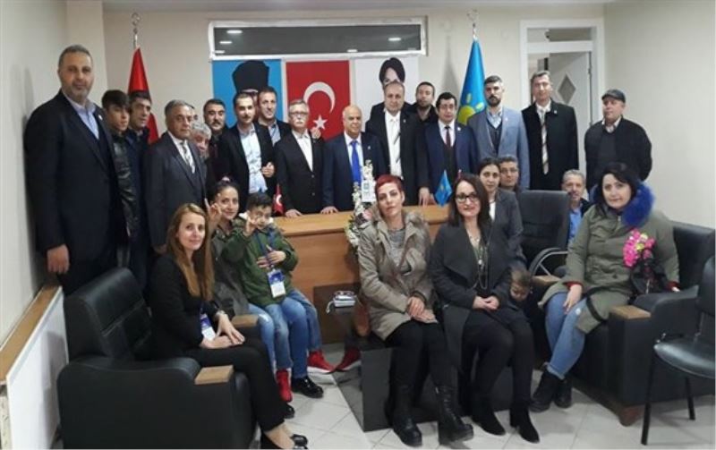 Iyi Parti Esenler ilçe baskani Necdet Kiraci oldu