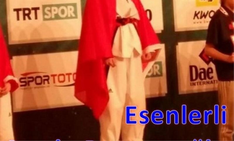 Esenlerli Ceyda Bayramoglu Sampiyon Oldu.