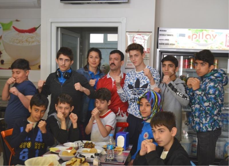 Geliç `Kim daha çok çocugumuzun sokaklardan kurtulmasini istemez`