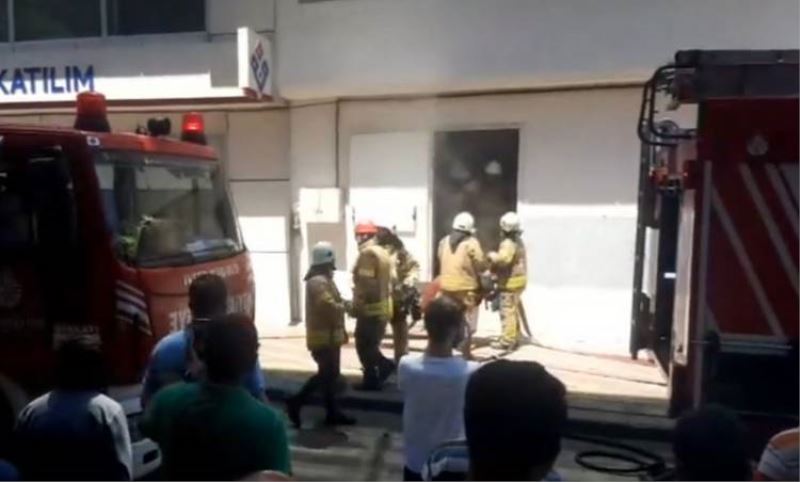 Atisalan Cad.Bir Bankanin Bodrumunda Yangin Çikti