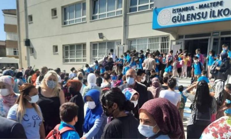 CHP Maltepe’den Ögrencilere Kirtasiye Yardimi