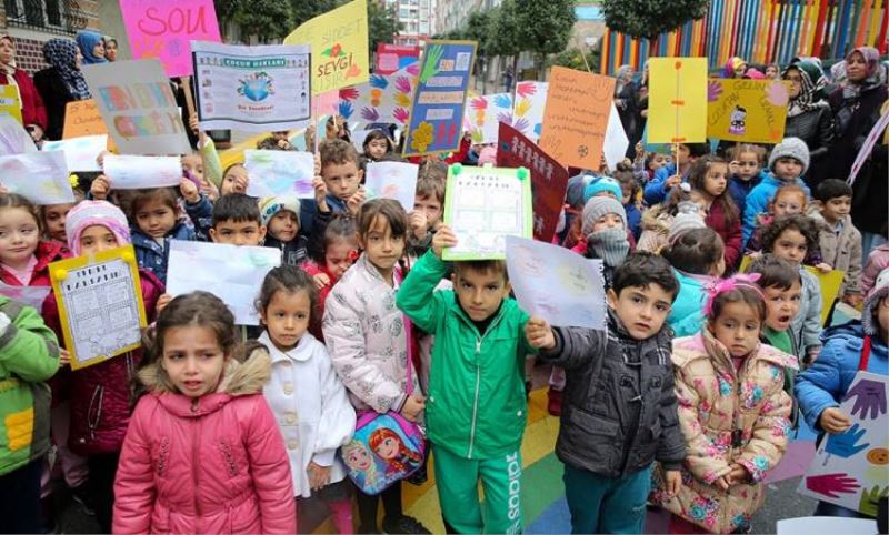 ÇOCUKLAR TEK YÜREK!