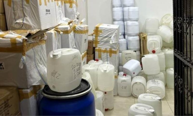 Esenler'de 1,5 ton kaçak alkol ve 3 milyon TL degerinde parfüm ele geçirildi