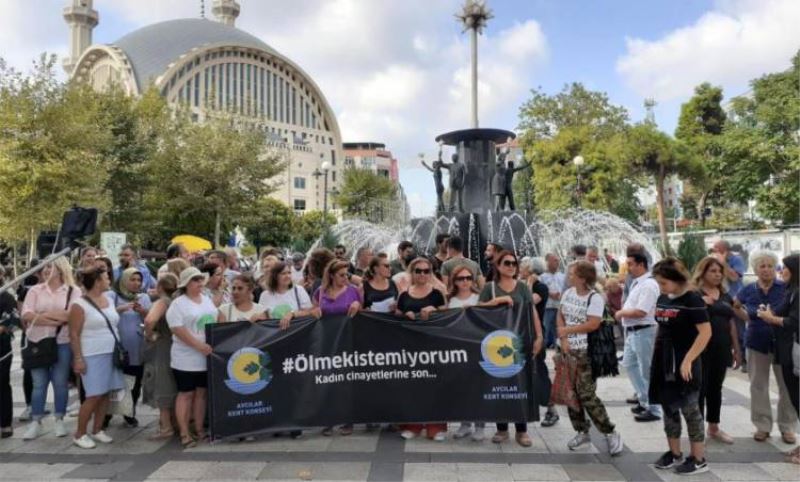 Kadinlar Emine Bulut cinayetini protesto ediyor: #ÖlmekIstemiyorum