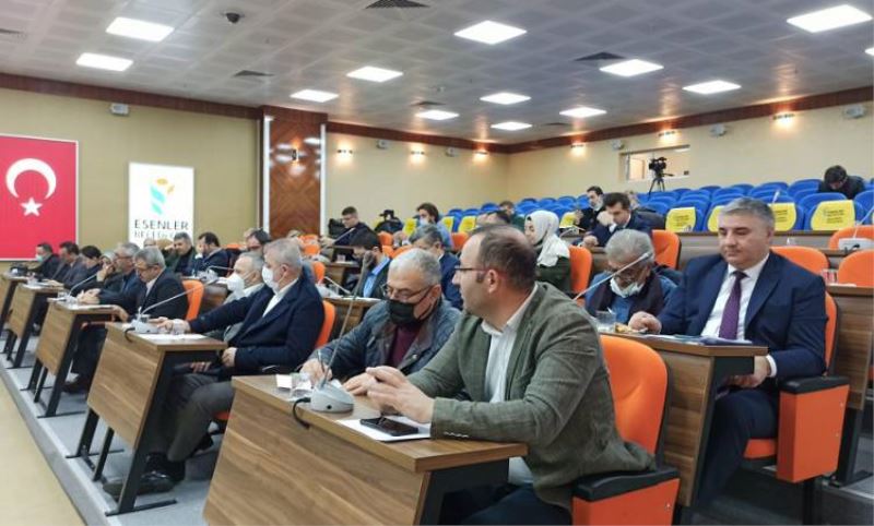 Karapinar “AK Partili olmayan herkes vatan haini, AK Partililerin sekerlisi de tuzlusu da vatan evladi…”