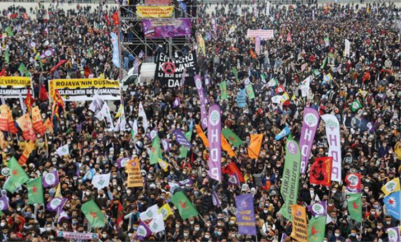Newroz Alanlarda Kutlandi...