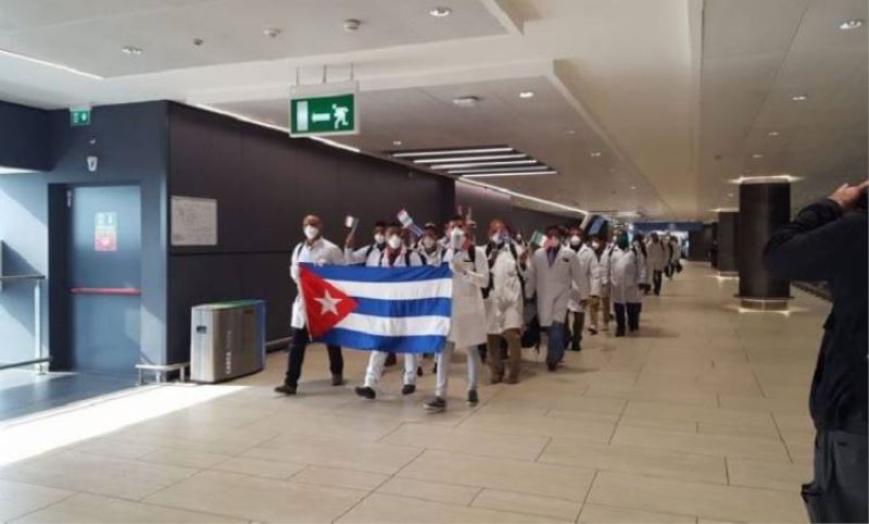 Sosyalist Küba, Italya'da salgindan en kötü etkilenen Lombardiya bölgesine doktor gönderdi